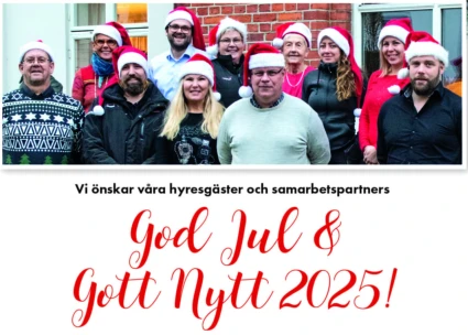 Foto på personalen med tomtemössor och texten "Vi önskar våra hyresgäster och samarbetspartners God jul & Gott nytt 2025!"